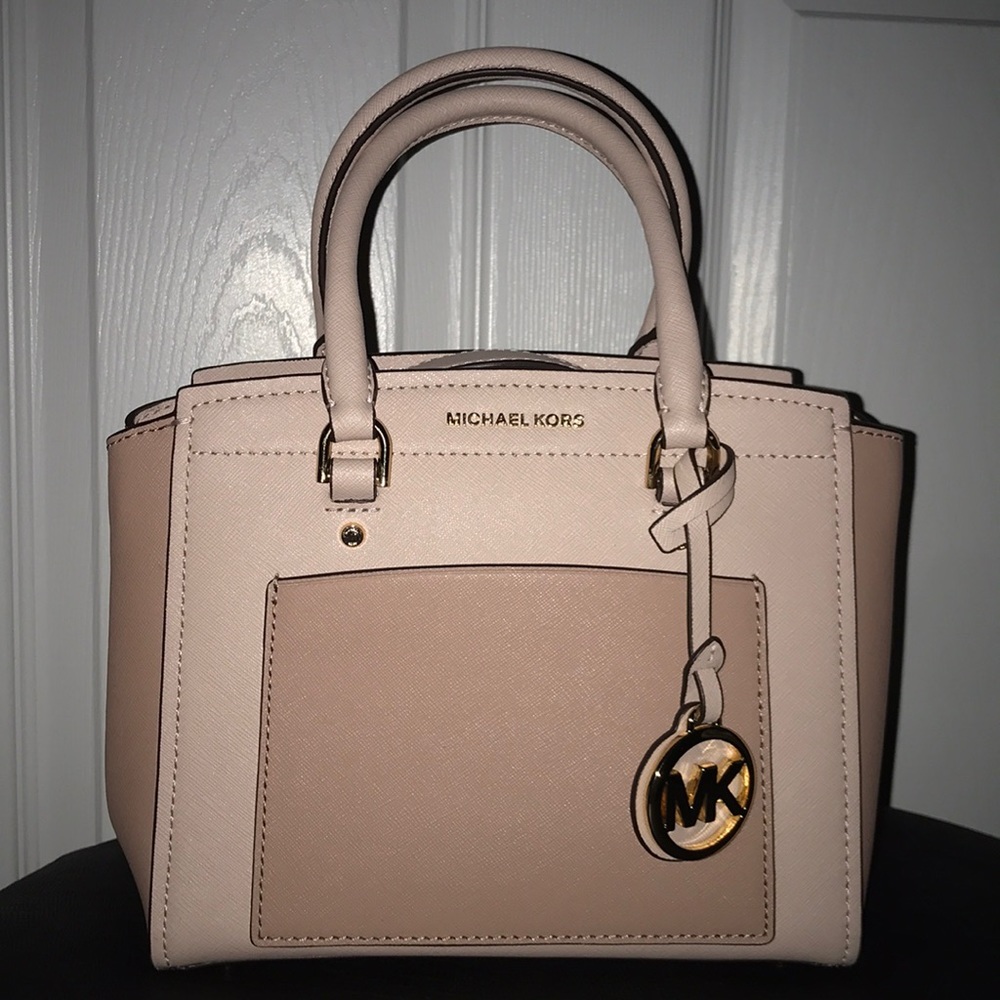 Michael kors medium pink purse
